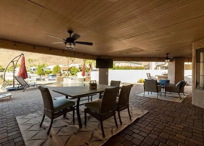 Spectacular House Retreat